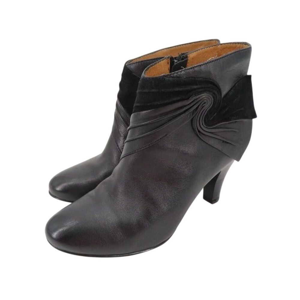 Sofft Ophelia Women's Black Leather Suede Heeled Ankle Boots Size 8.5